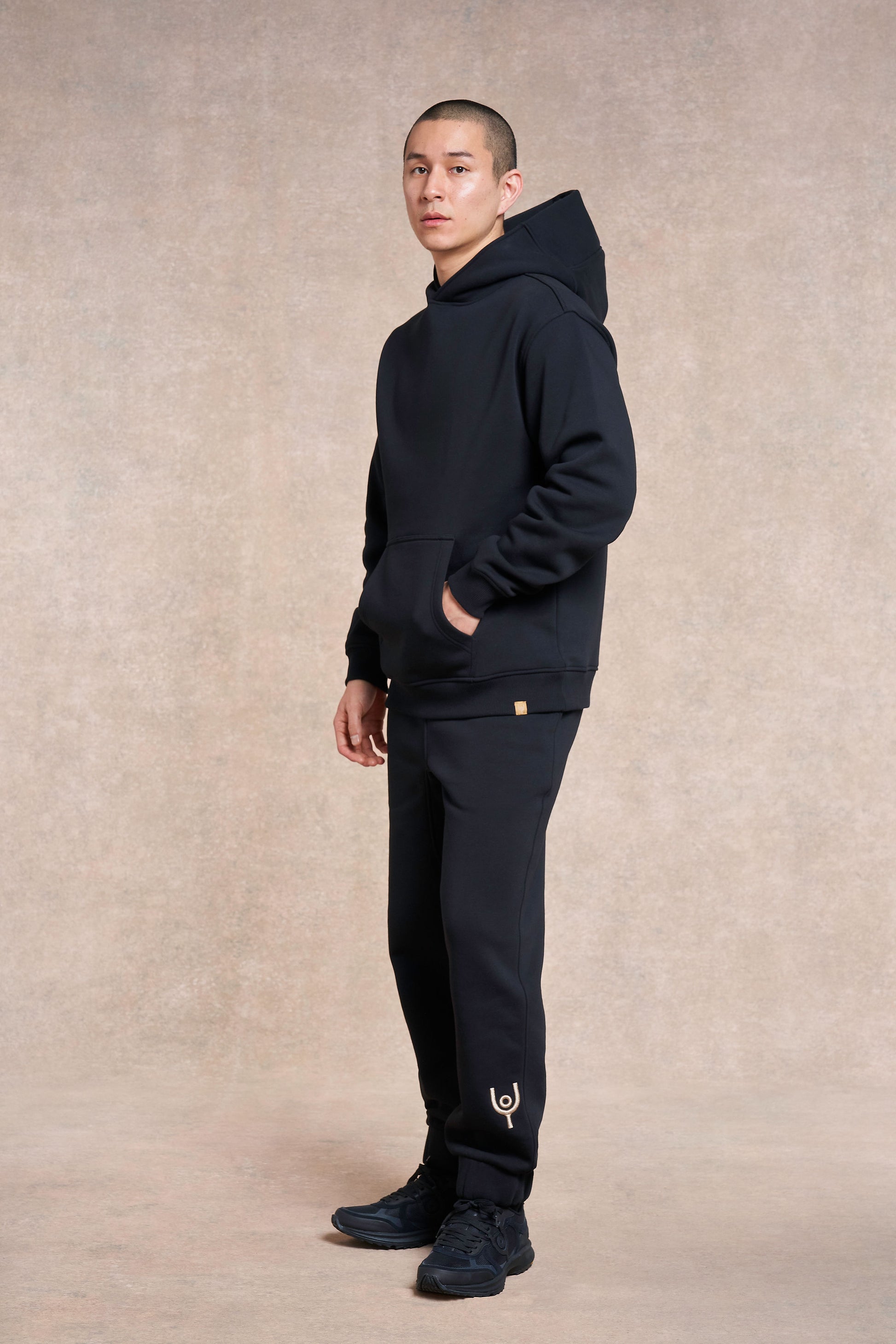 Harcourt Hoody Unisex | black