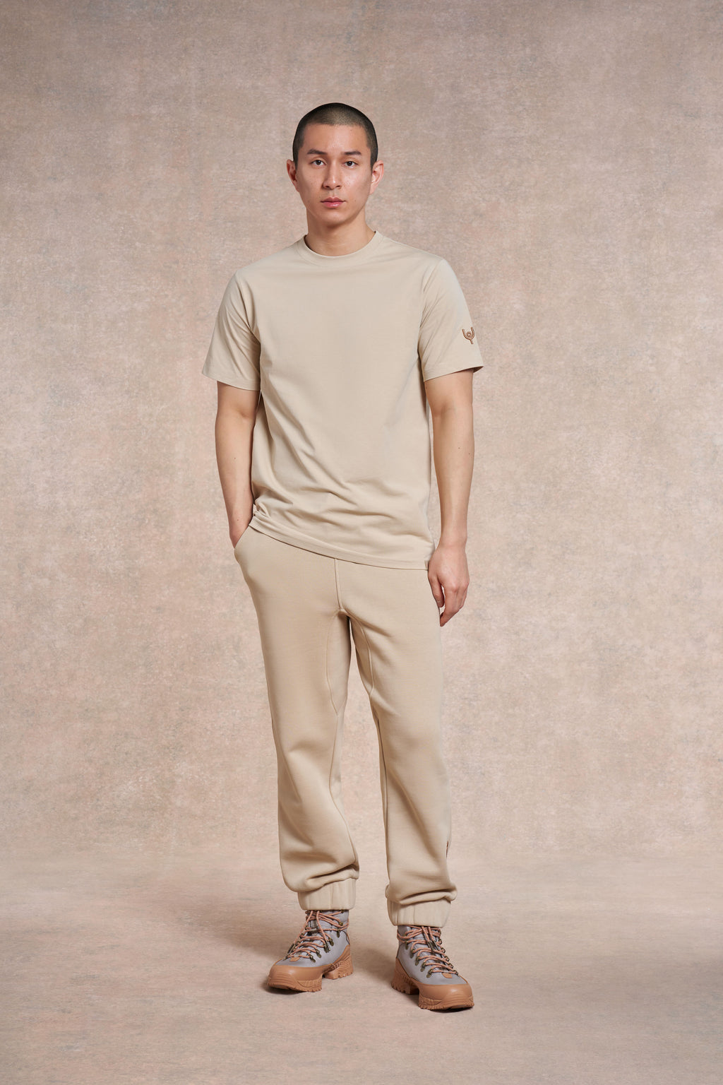Magna Jogger | barley