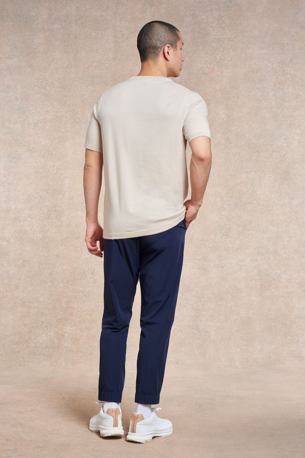 Hallaton Knitted V -Neck T-Shirt | birch