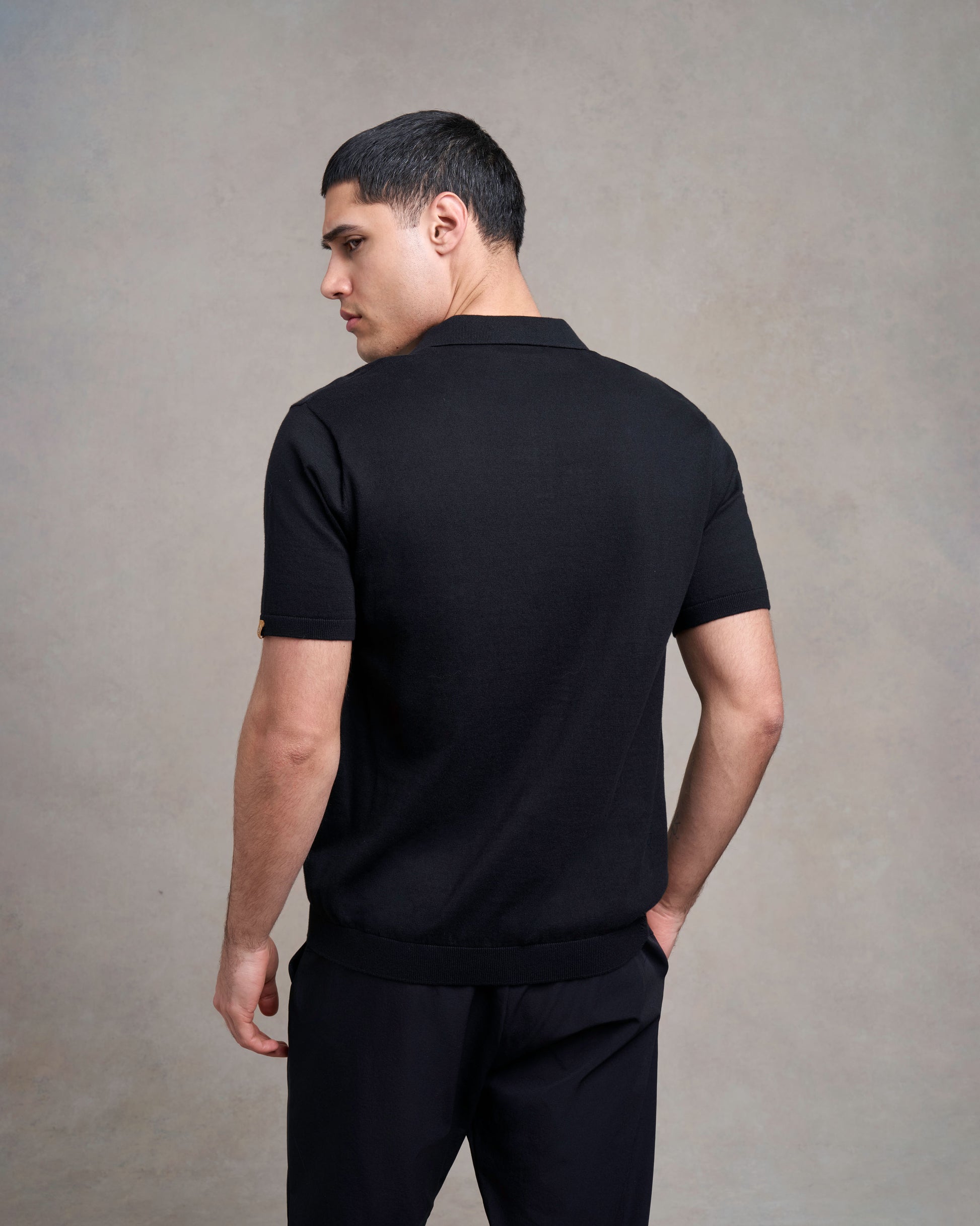 Newbold Knitted Polo | black