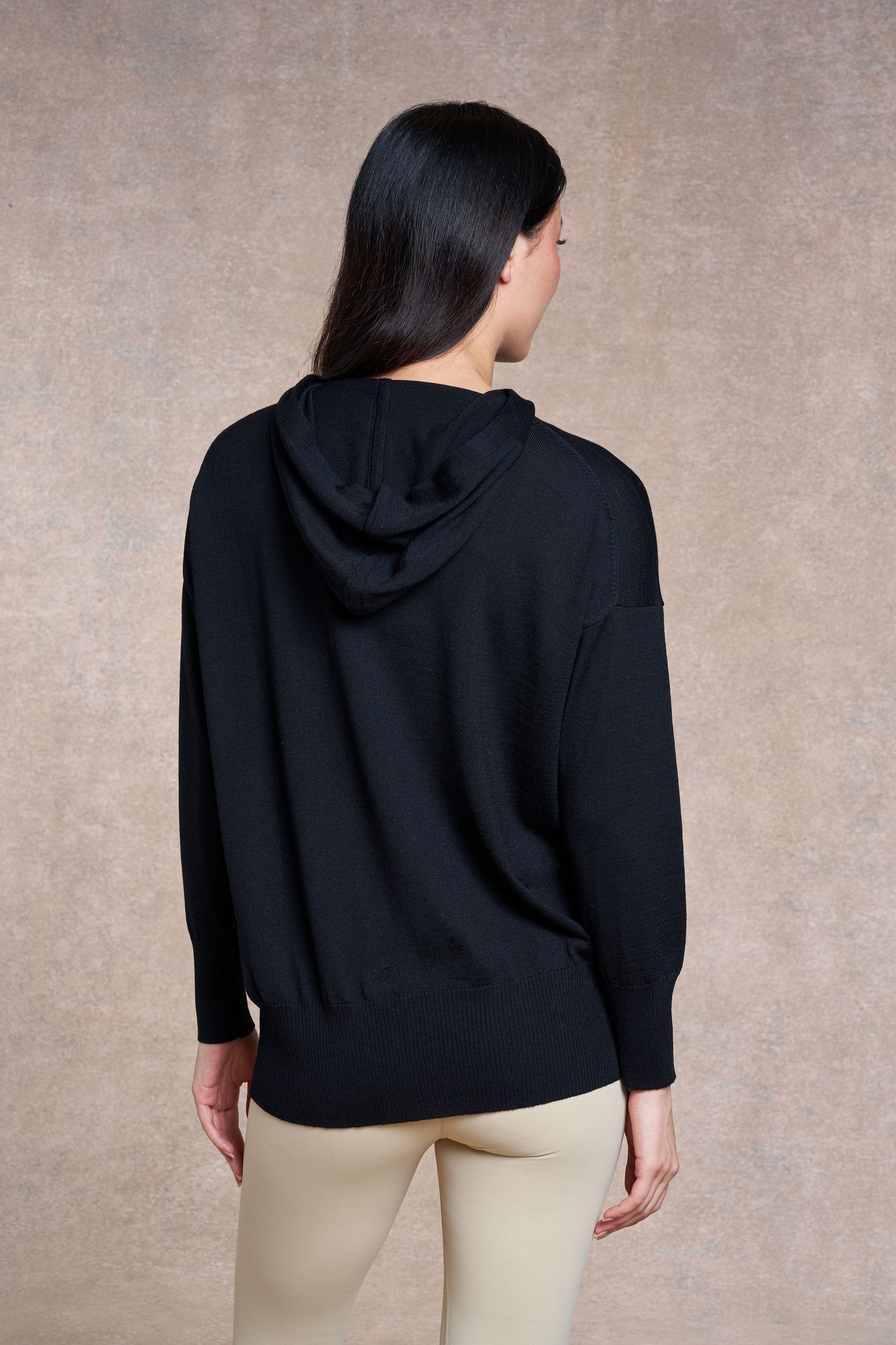 Beeby Knitted Hooded Jumper | black