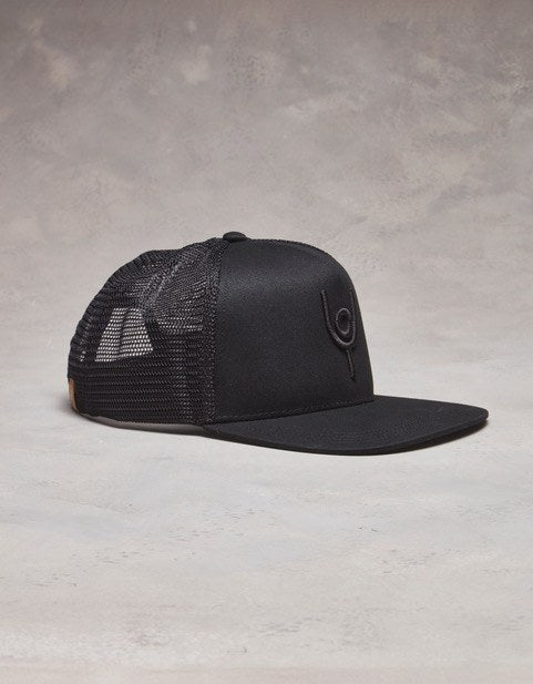 Black mesh trucker cap